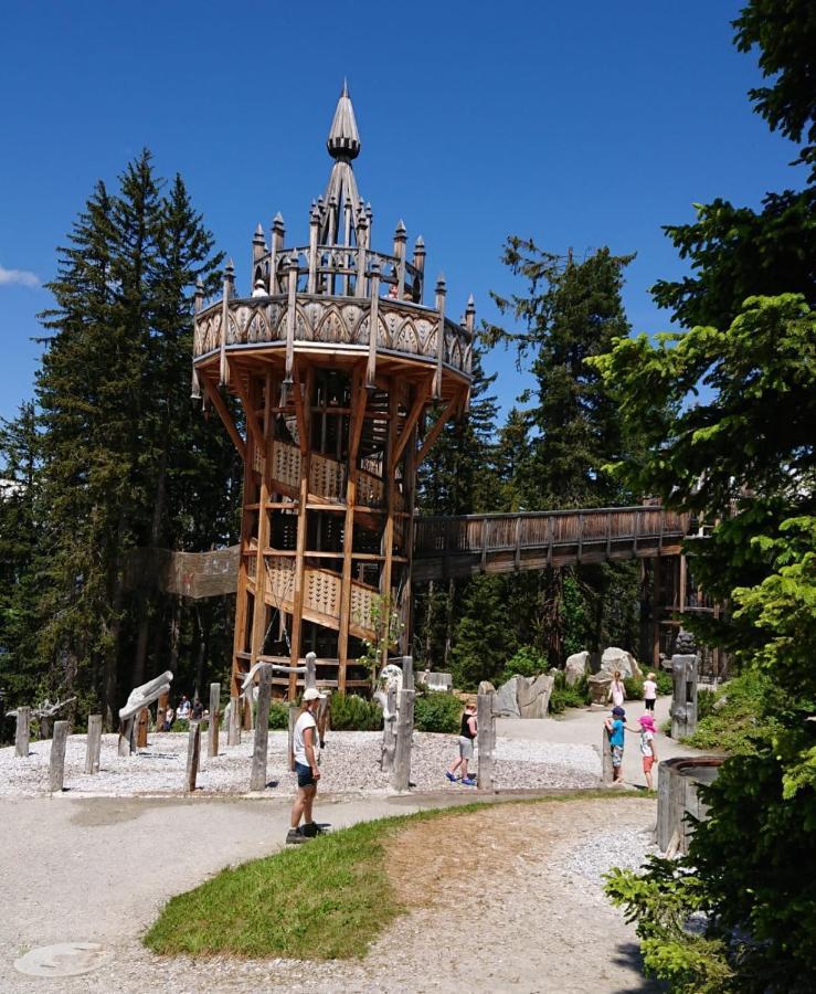 Landhaus Katharina Bis 12 Personen Mit Saunachalet Und Blick Auf Die Bergwelt Des Zillertals Hippach Esterno foto