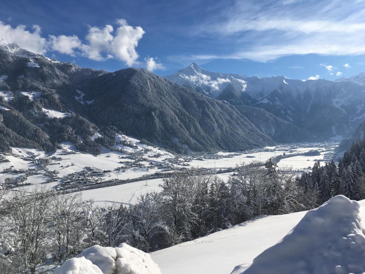 Landhaus Katharina Bis 12 Personen Mit Saunachalet Und Blick Auf Die Bergwelt Des Zillertals Hippach Esterno foto