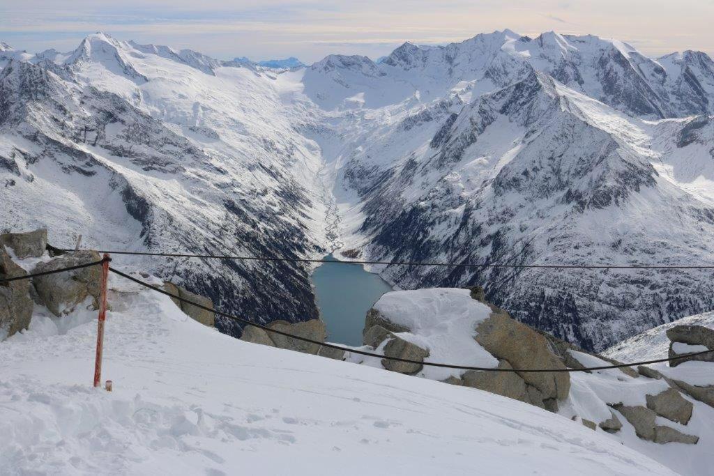 Landhaus Katharina Bis 12 Personen Mit Saunachalet Und Blick Auf Die Bergwelt Des Zillertals Hippach Esterno foto