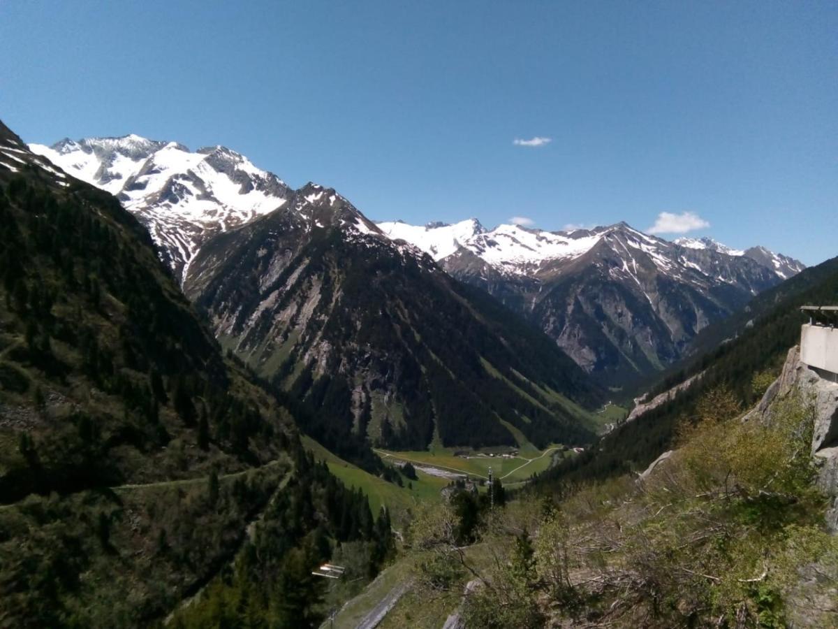 Landhaus Katharina Bis 12 Personen Mit Saunachalet Und Blick Auf Die Bergwelt Des Zillertals Hippach Esterno foto
